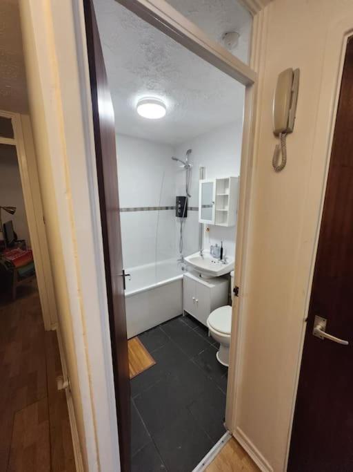 Amazing 1 Bed Flat, Sw19 Appartement Londres